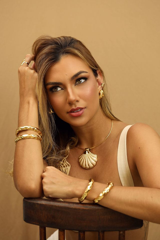 Editorial de joias
